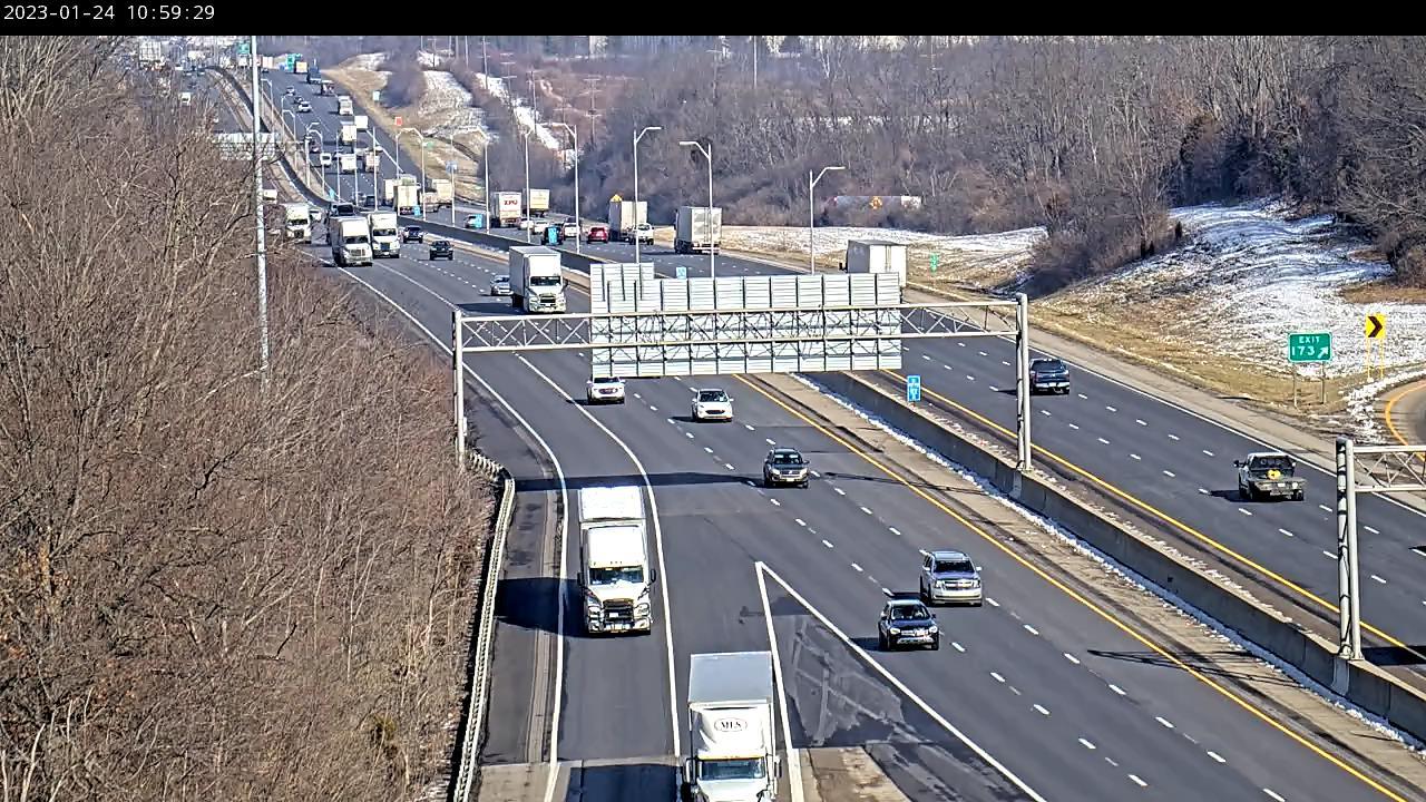 Traffic Cam Walton: I-71/I-75 KY Split