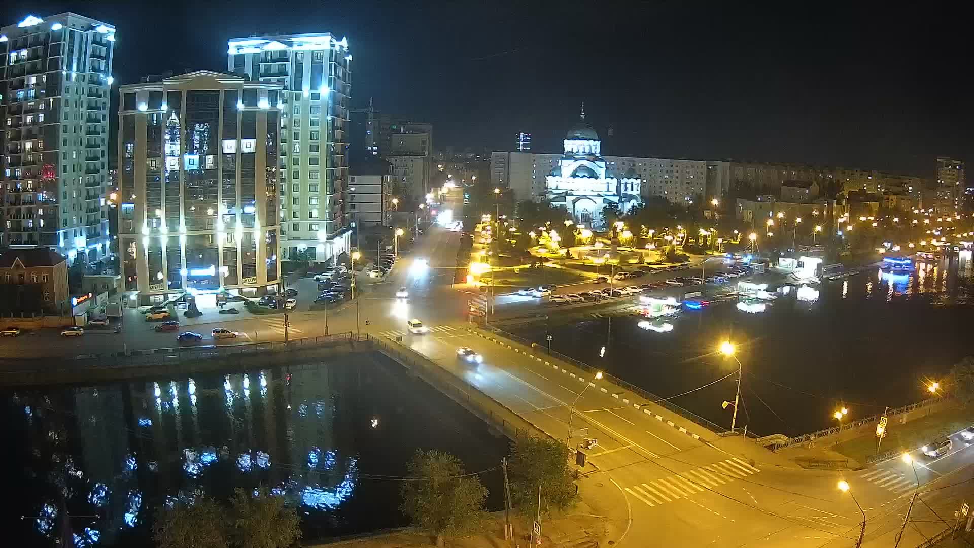 Astrakhan: Астрахань, Набережная Приволжского Затона, 14 к2
