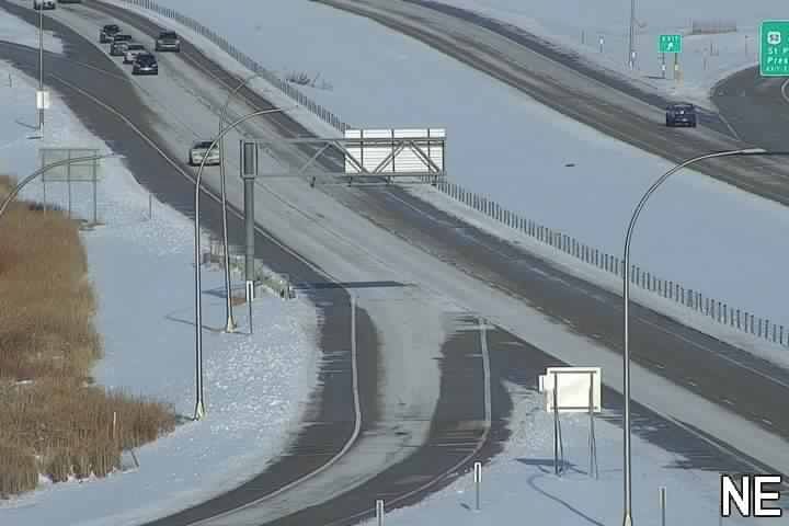 Traffic Cam Rochester: US 63: T.H.63 SB @ 48th St EB (MP)