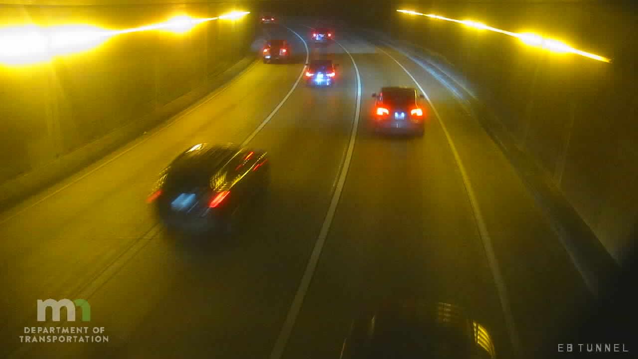 Traffic Cam Lowry Hill East: I-94: I-94 EB (Tunnel East #3)