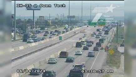 Traffic Cam Austin › North: I-35 @ Owen Tech