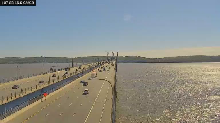 Traffic Cam Grand View-on-Hudson › South: I-87 SB MP 15.5 Gov. Mario M. Cuomo Bridge
