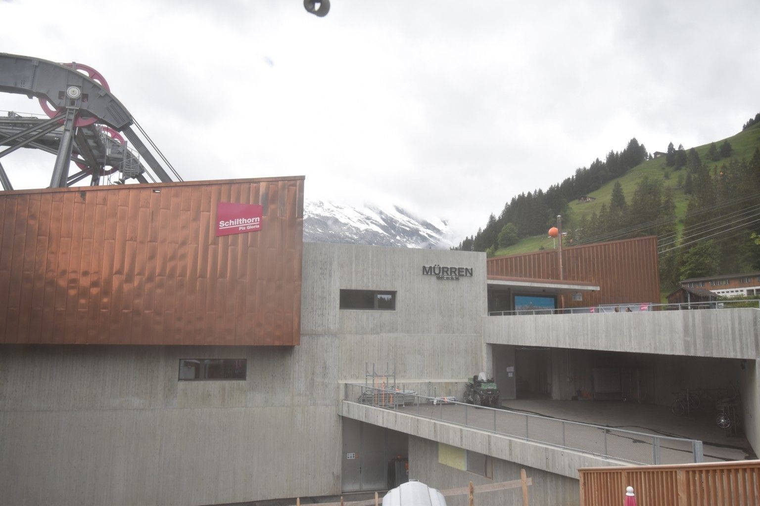 Lauterbrunnen: Eggli: Mürren Bau Public