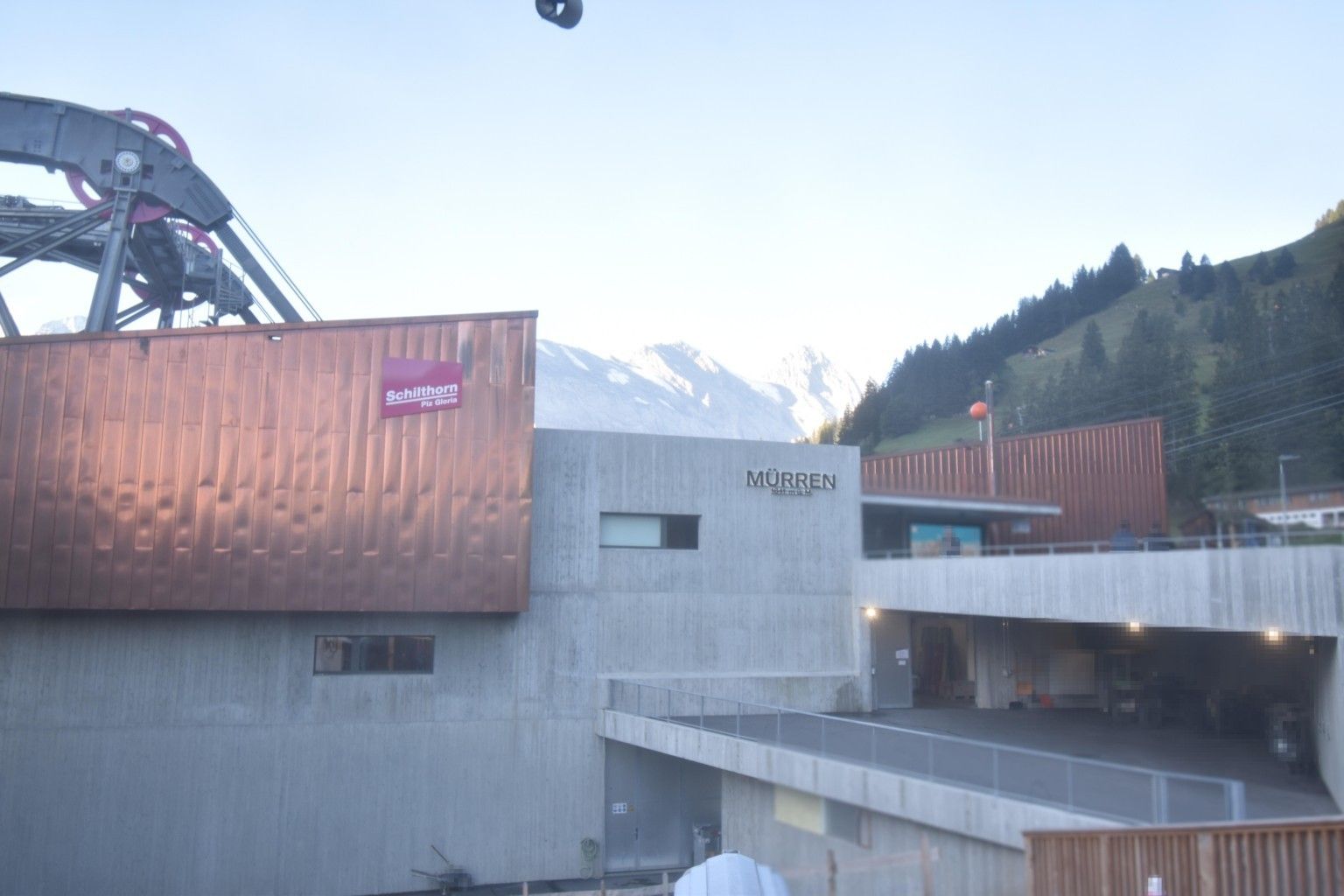 Lauterbrunnen: Eggli: Mürren Public