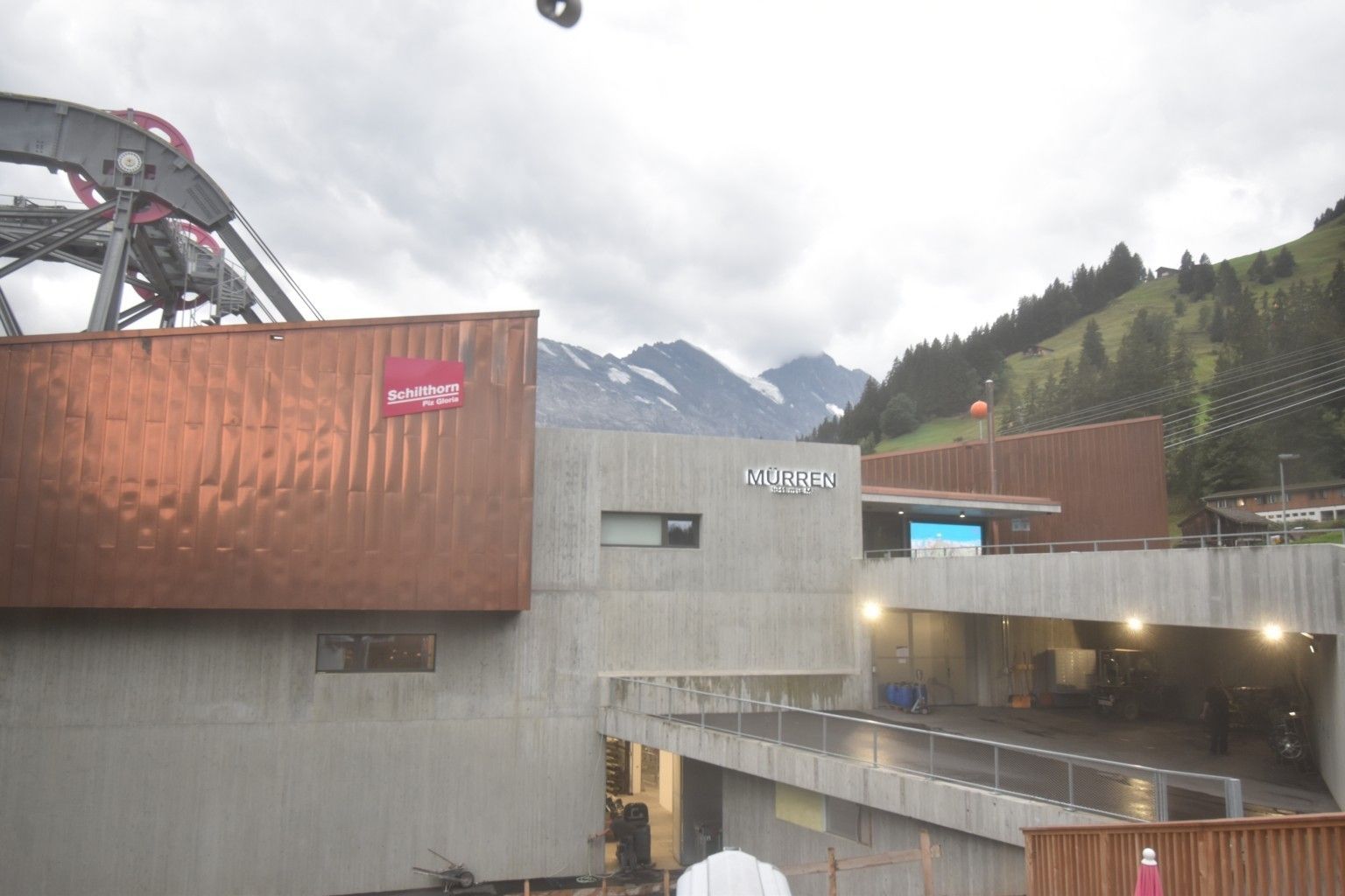 Lauterbrunnen: Eggli: Mürren Public