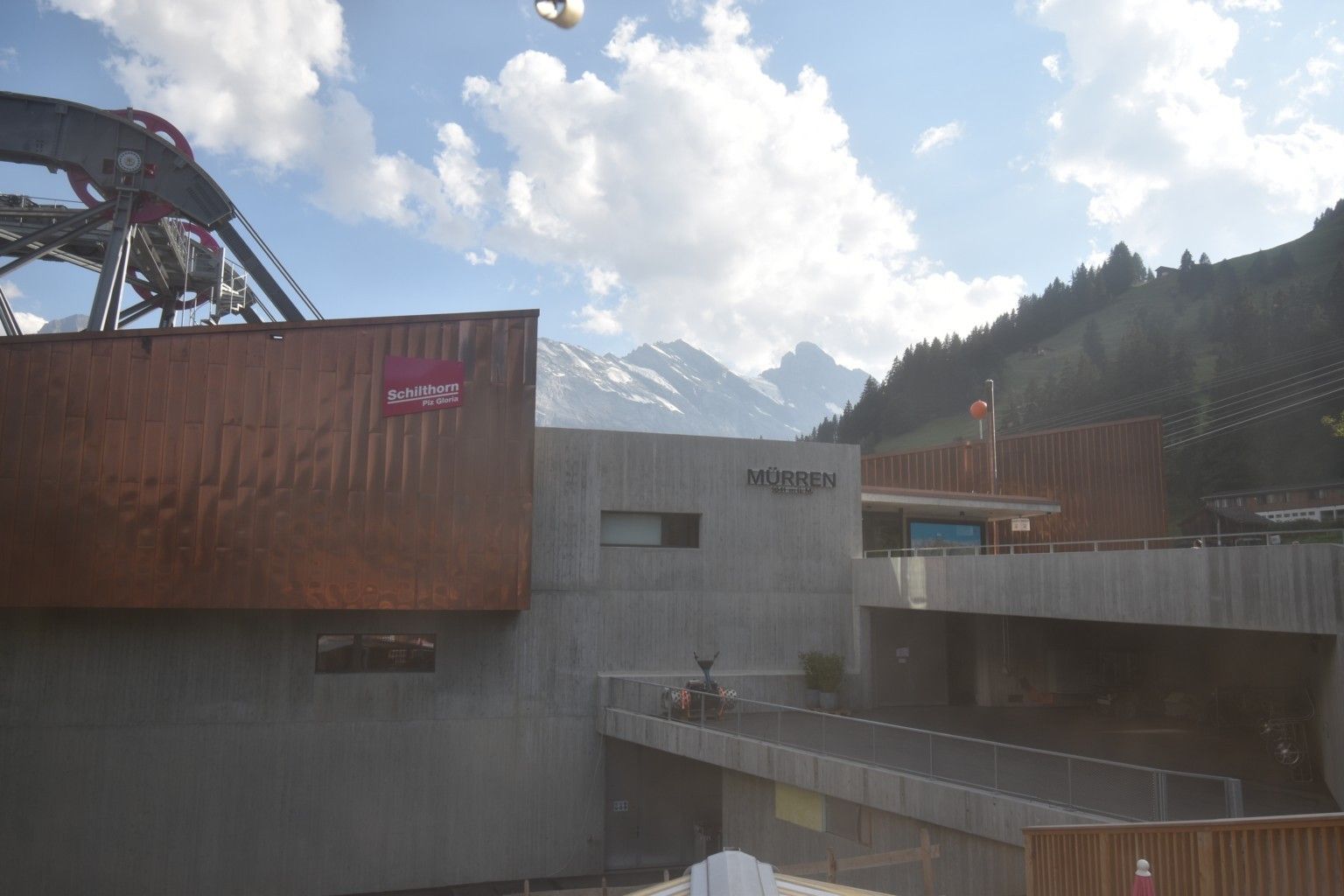 Lauterbrunnen: Eggli: Mürren Public