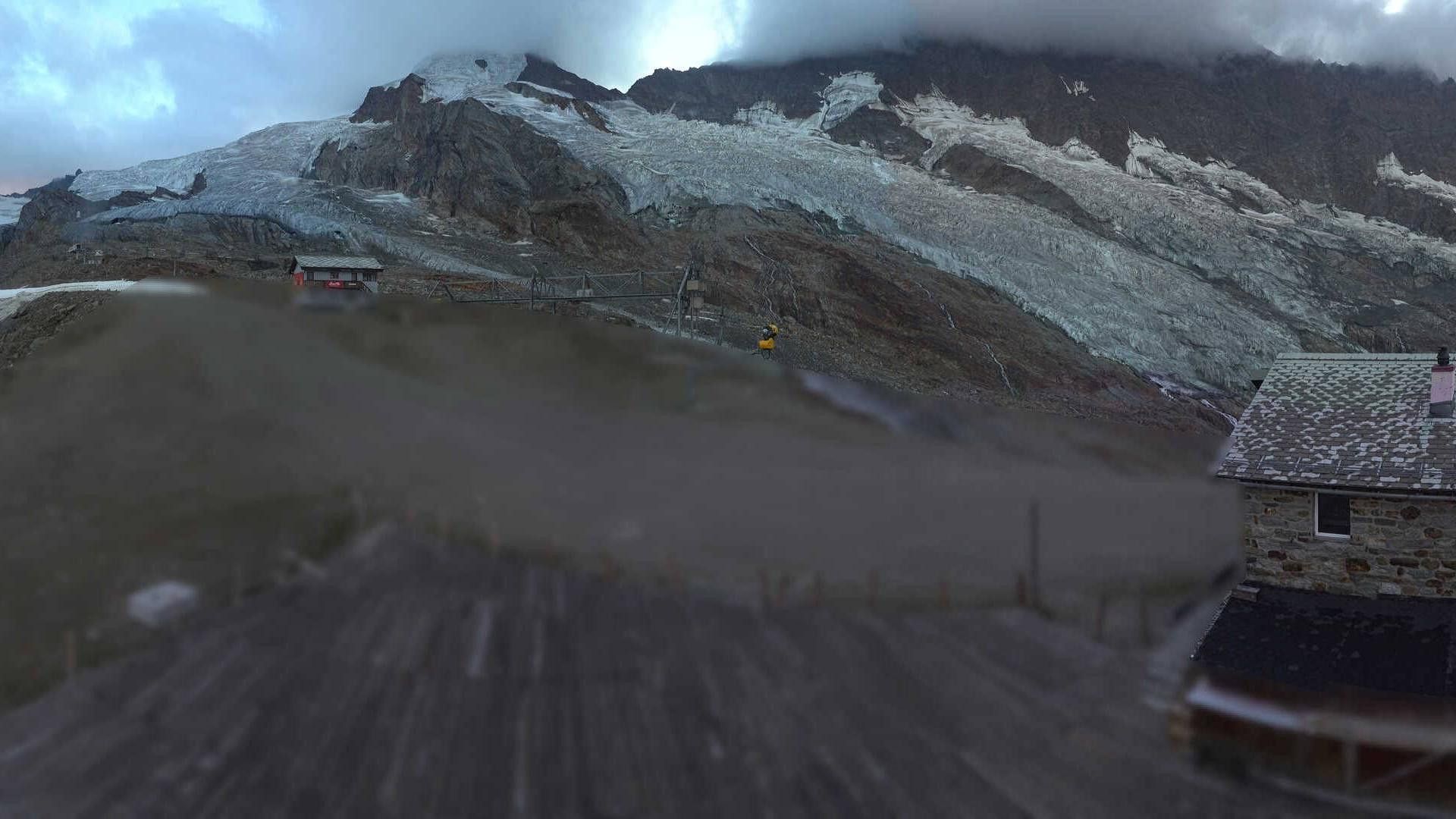 Saas-Fee › Osten: Längflue