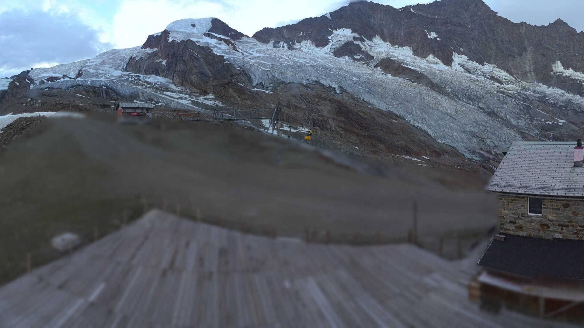 Saas-Fee › Osten: Längflue