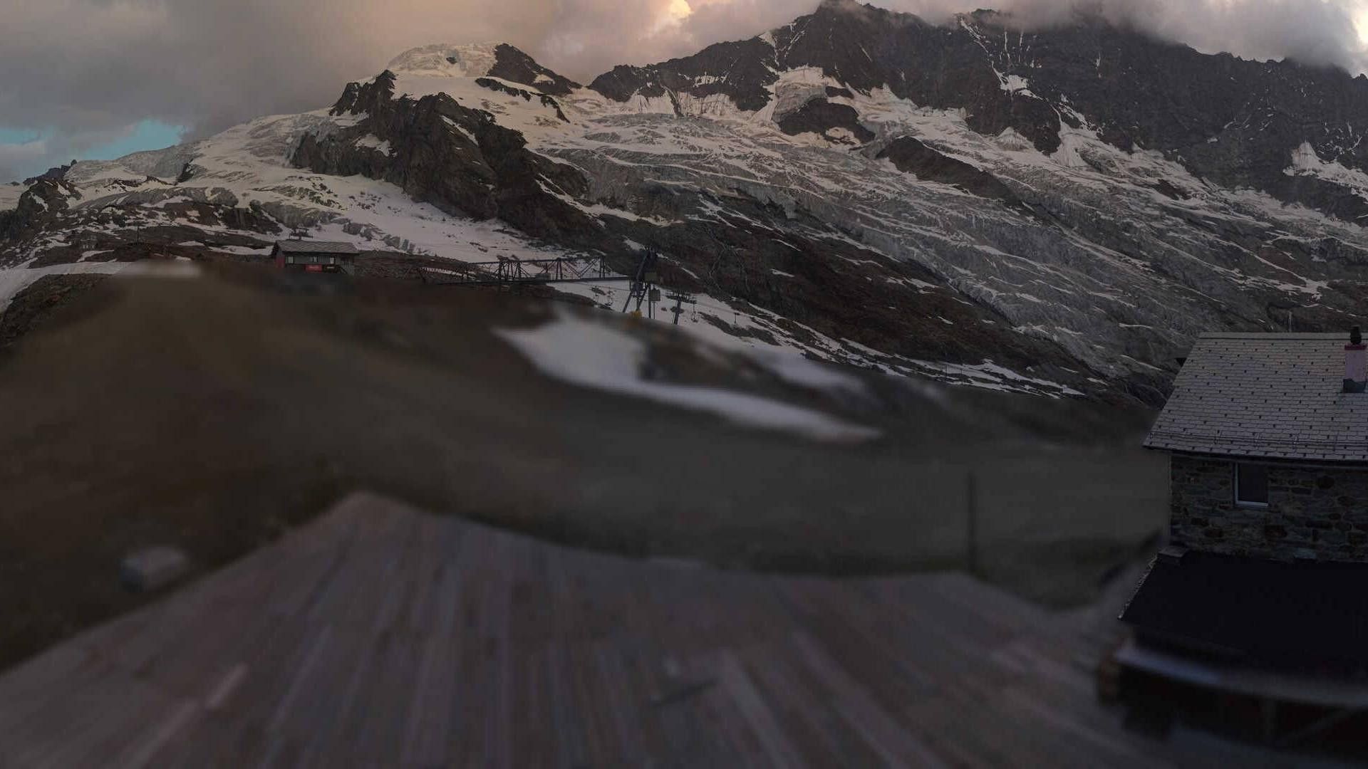 Saas-Fee › Osten: Längflue