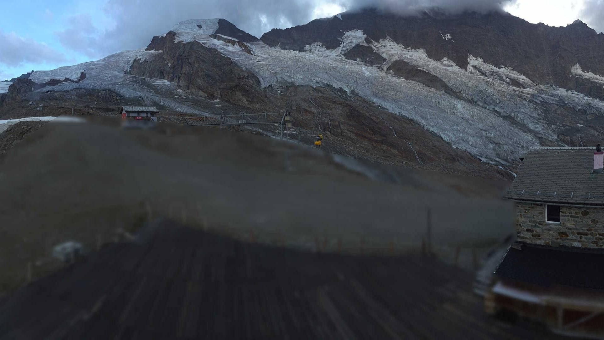 Saas-Fee › Osten: Längflue