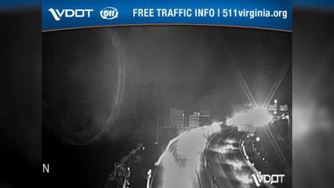 Traffic Cam Elmwood Estates: I-495 - MM 44 - SB - Looking South from Route 738 - Old Dominion Dr