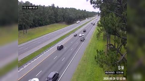 Traffic Cam Lake CIty: I-75 @ MM 425.8