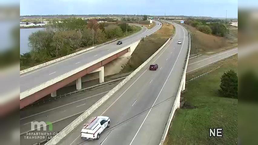 Traffic Cam Shakopee: U.S.169 NB S of Co Rd