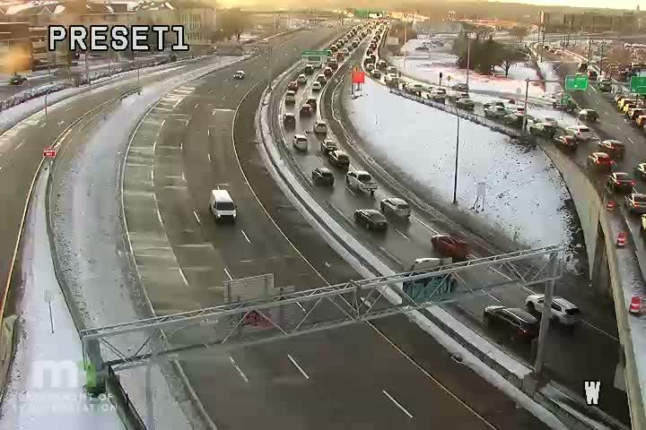 Traffic Cam Loring Park: I-394 EB @ Linden Ave EB