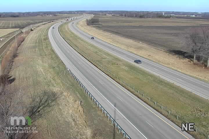 Traffic Cam Saco: I-35: I-35 SB @ C.S.A.H.31 WB (MP 36.4)