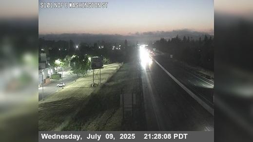 Traffic Cam Petaluma › South: TV161 -- US-101 : AT NOF E WASHINGTON ST