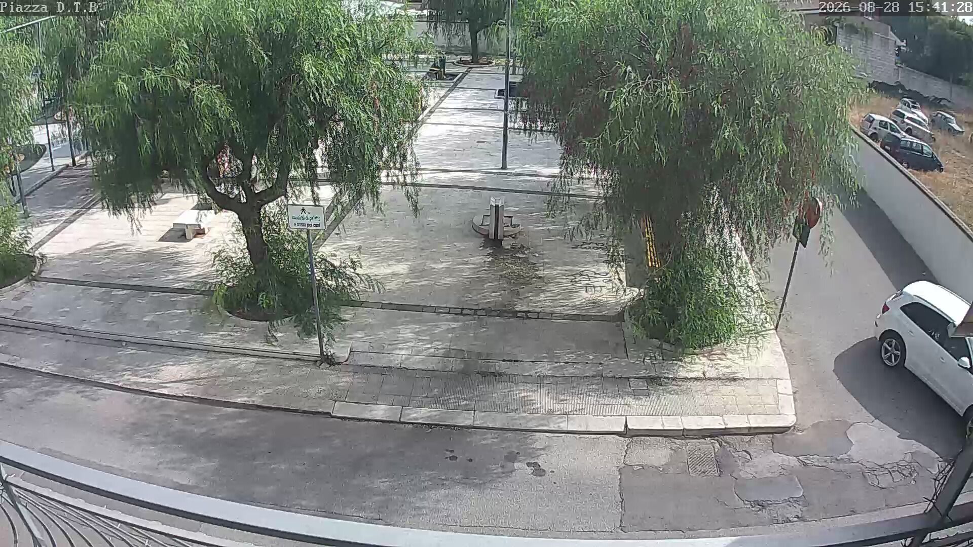 Traffic Cam Polignano a Mare: Piazza Don Tonino Bello Conversano