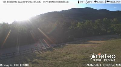 immagine della webcam nei dintorni di Portico e San Benedetto: webcam San Benedetto in Alpe