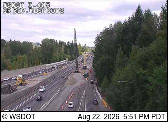 Traffic Cam Bothell: I-405 at MP 26.6: SR 527, Westside
