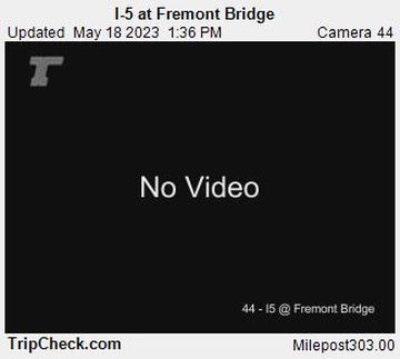 Traffic Cam Portland: I- at Fremont Bridge