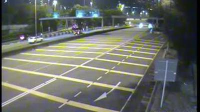 Traffic Cam Hong Kong › North: Yau Tsim Mong District Temporary Cold and Night Heat Shelter - Western Harbour Crossing