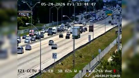 Traffic Cam Miami Lakes: SR 826 West of NW 67 Ave