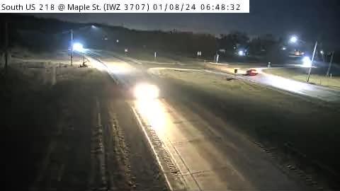 Traffic Cam Plattsmouth: 2BN - US 218 @ Maple Street (IWZ3707)