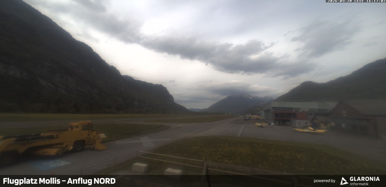 Glarus Nord › Norden: Mollis Airport