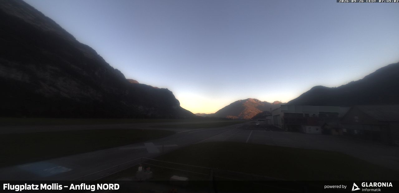 Glarus Nord › Norden: Mollis Airport