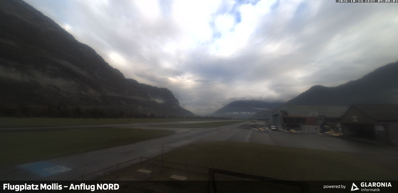 Glarus Nord › Norden: Mollis Airport