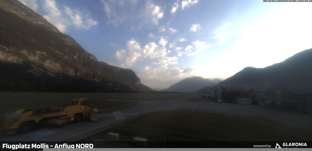 Glarus Nord › Norden: Mollis Airport