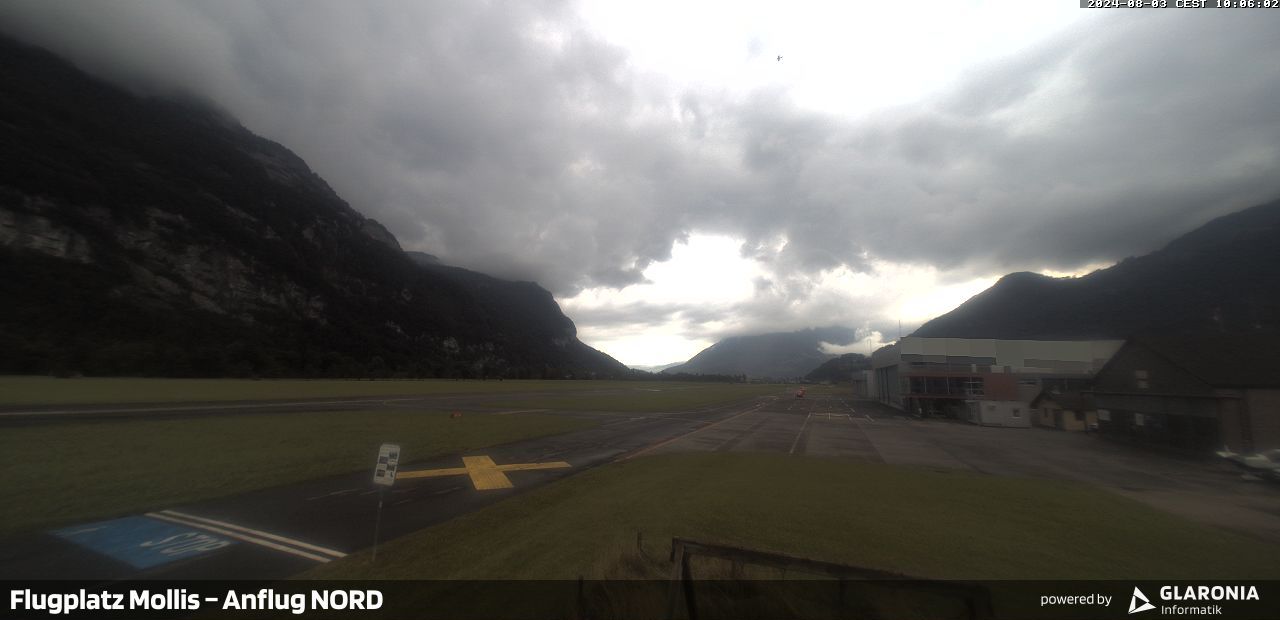 Glarus Nord › Norden: Mollis Airport