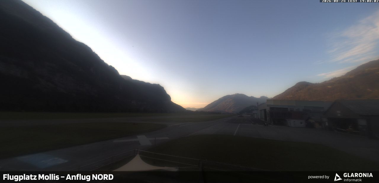 Glarus Nord › Norden: Mollis Airport