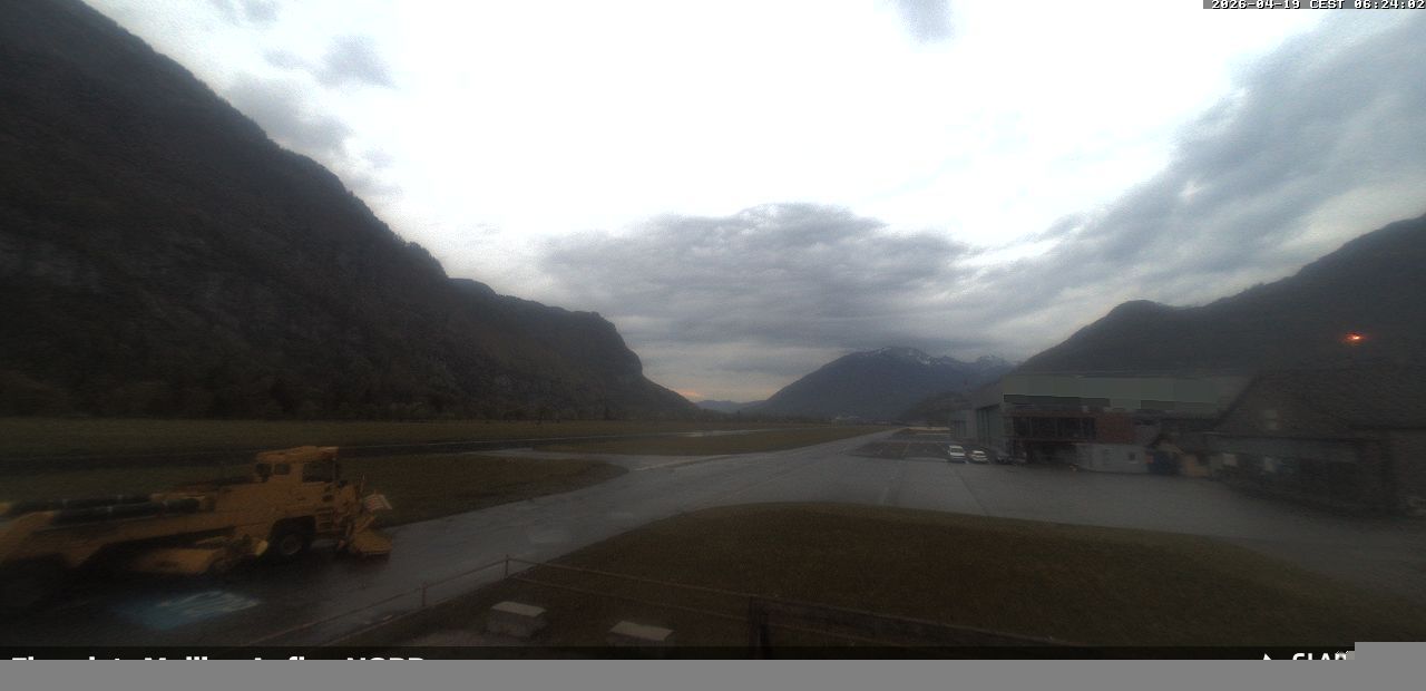 Glarus Nord › Norden: Mollis Airport