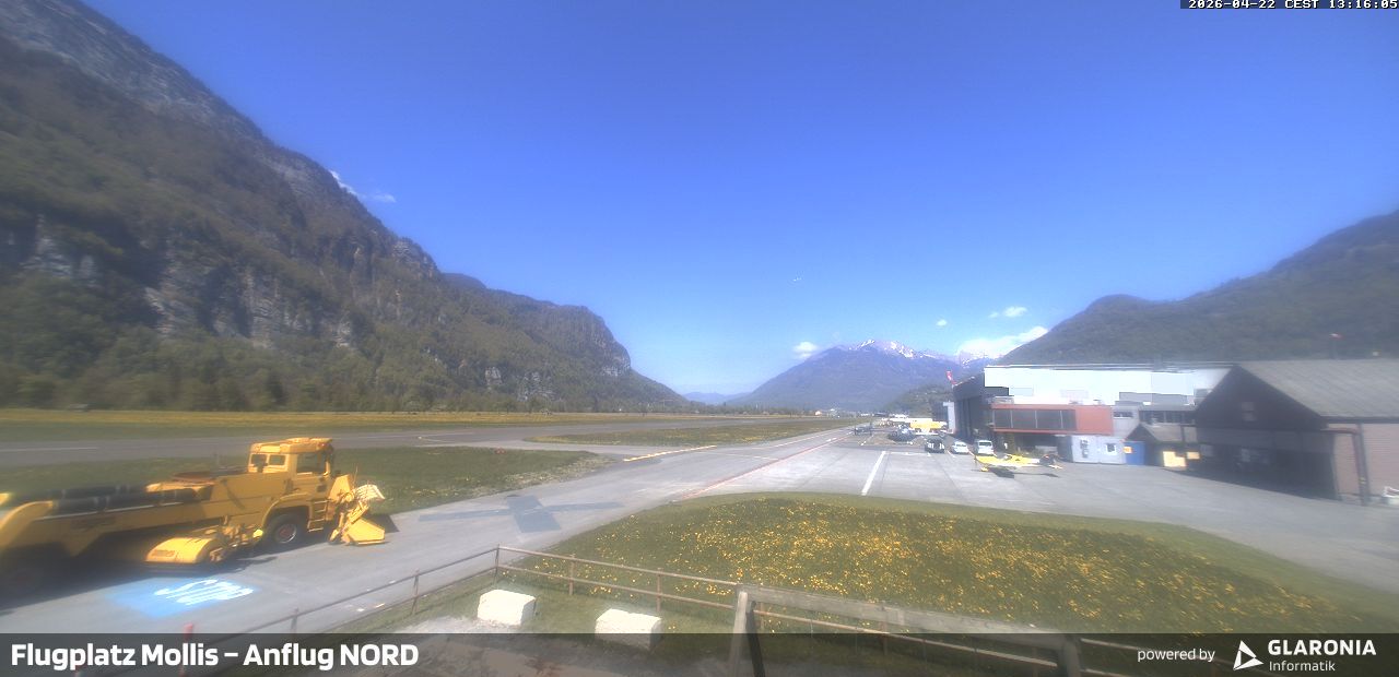 Glarus Nord › Norden: Mollis Airport