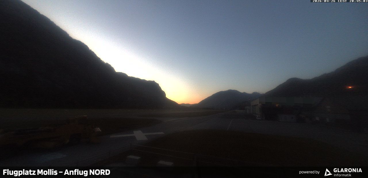 Glarus Nord › Norden: Mollis Airport