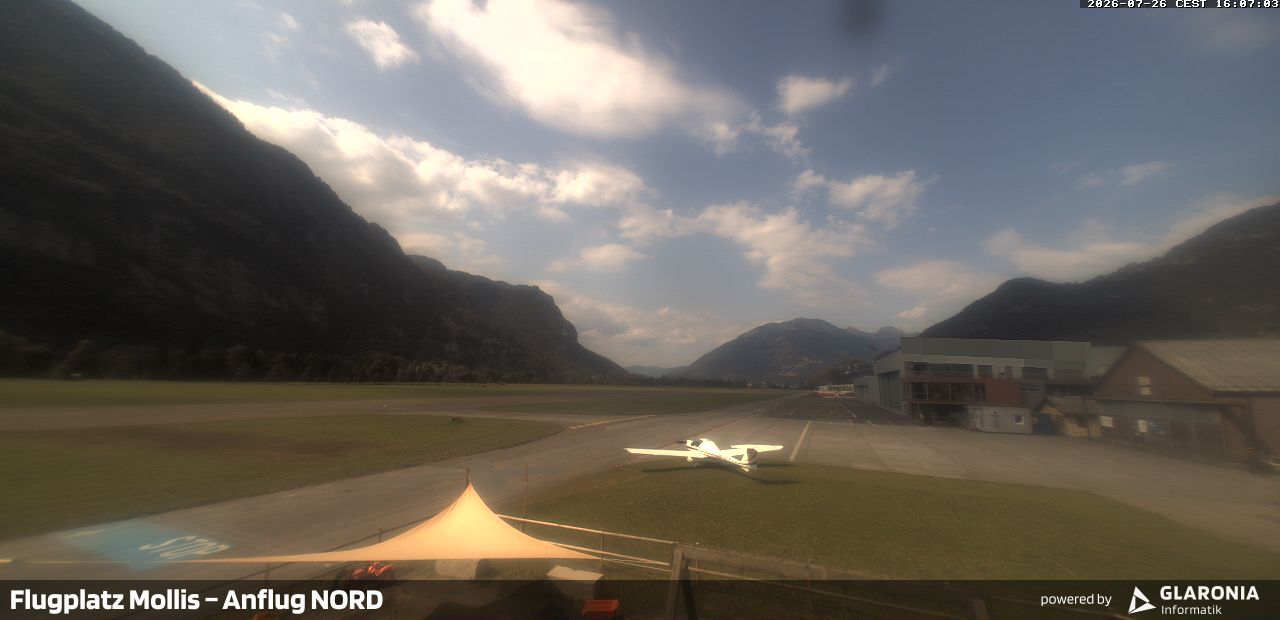 Glarus Nord › Norden: Mollis Airport
