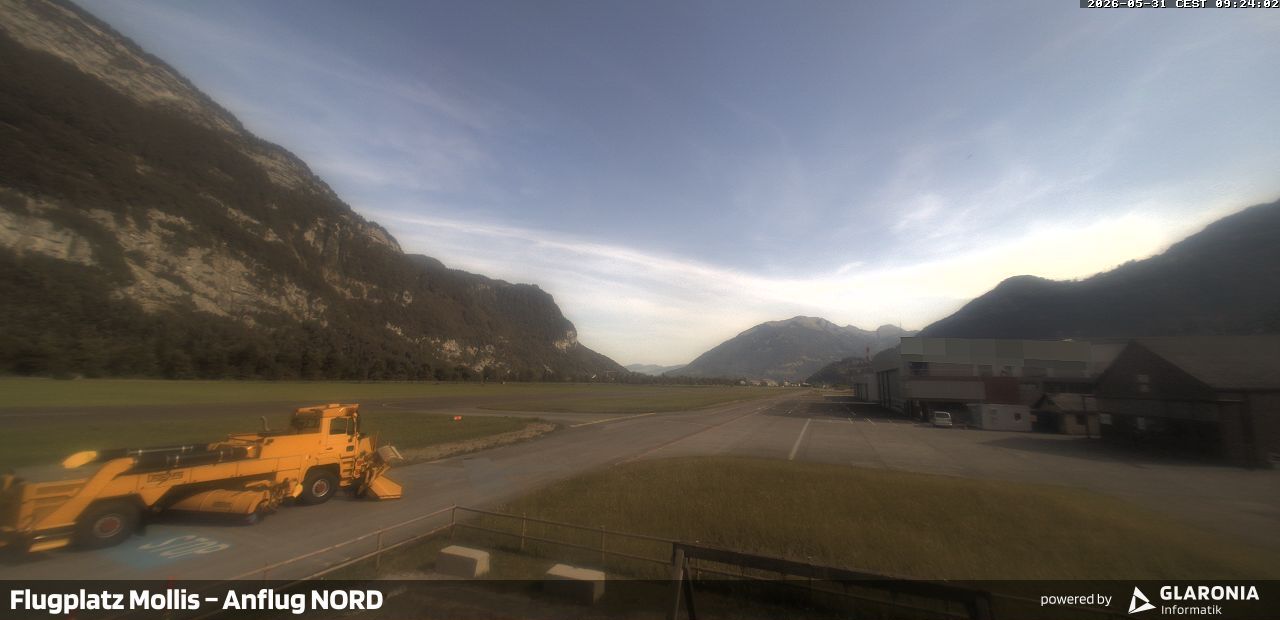 Glarus Nord › Norden: Mollis Airport