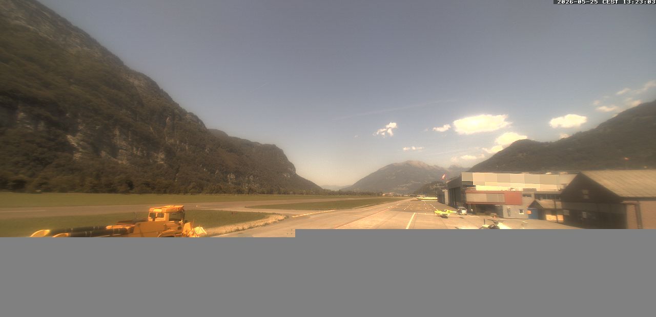Glarus Nord › Norden: Mollis Airport