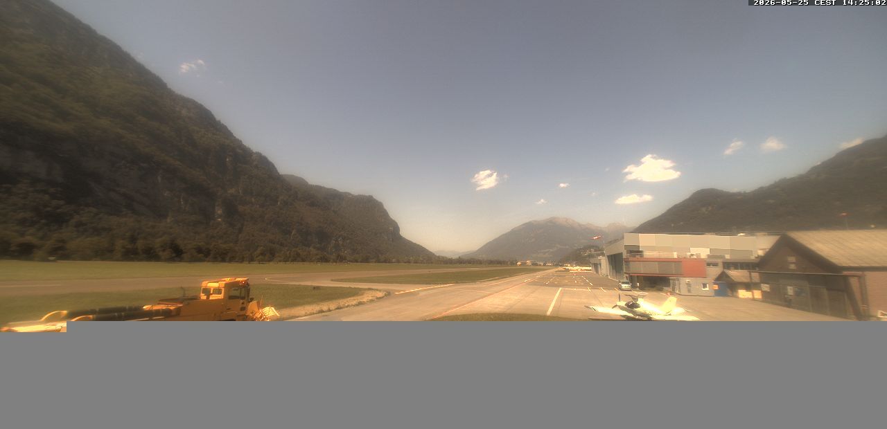 Glarus Nord › Norden: Mollis Airport