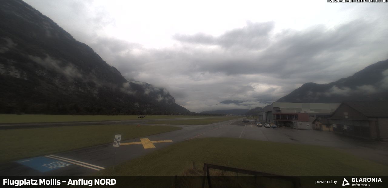 Glarus Nord › Norden: Mollis Airport