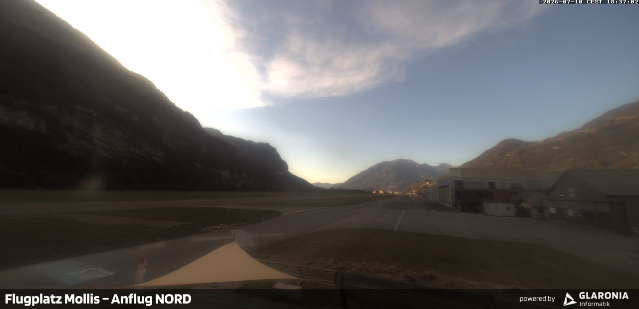 Glarus Nord › Norden: Mollis Airport