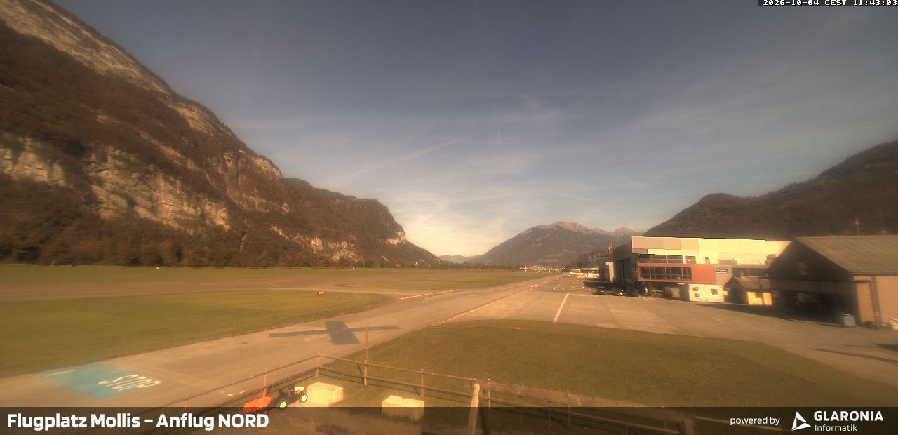 Glarus Nord › Norden: Mollis Airport