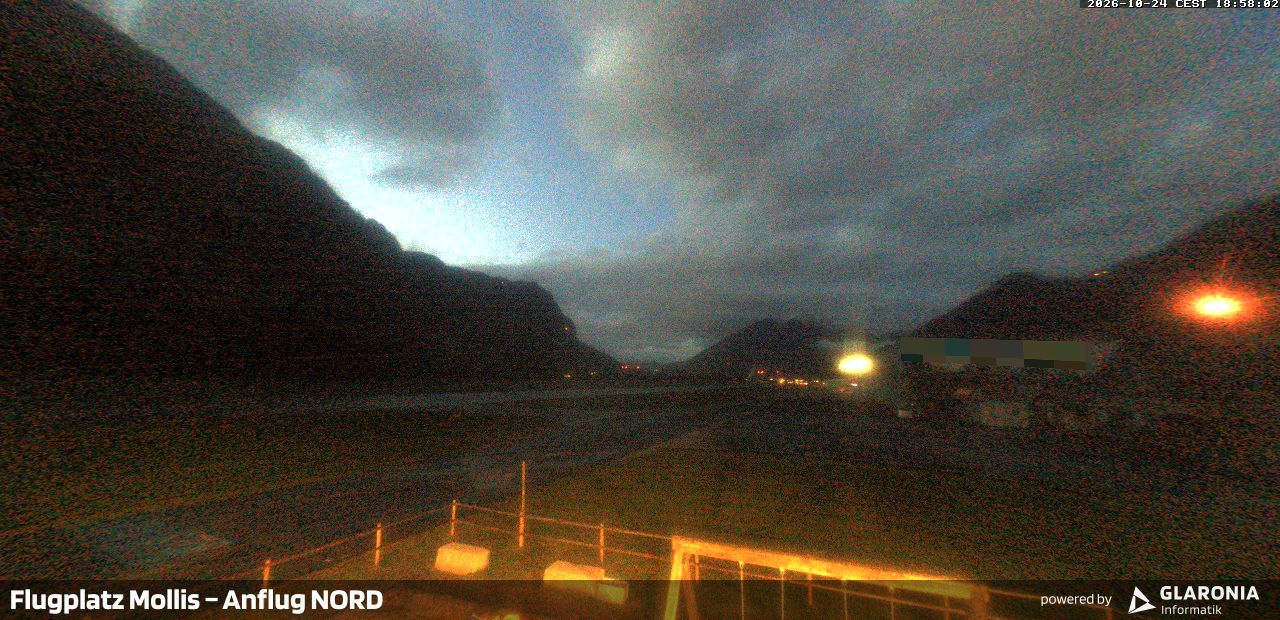 Glarus Nord › Norden: Mollis Airport