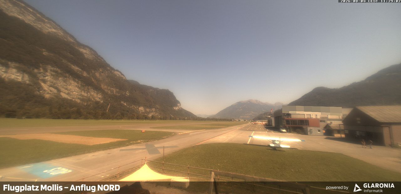 Glarus Nord › Norden: Mollis Airport