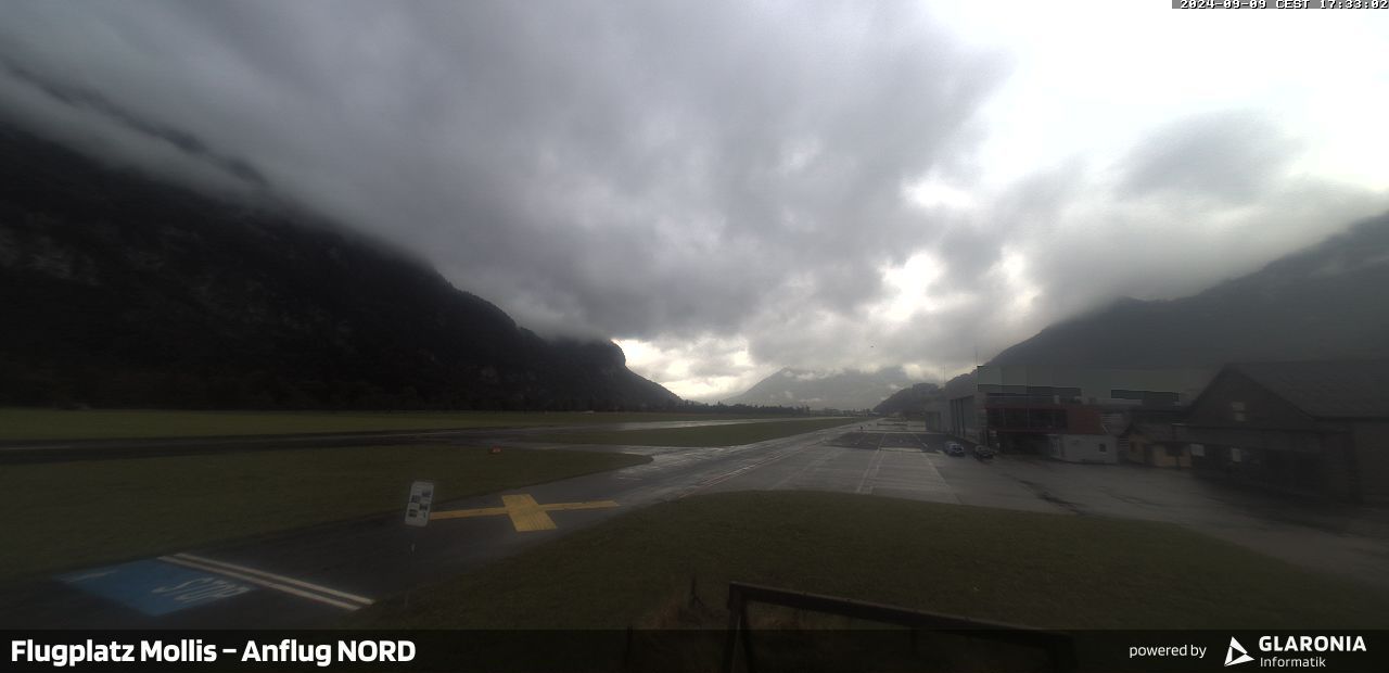 Glarus Nord › Norden: Mollis Airport