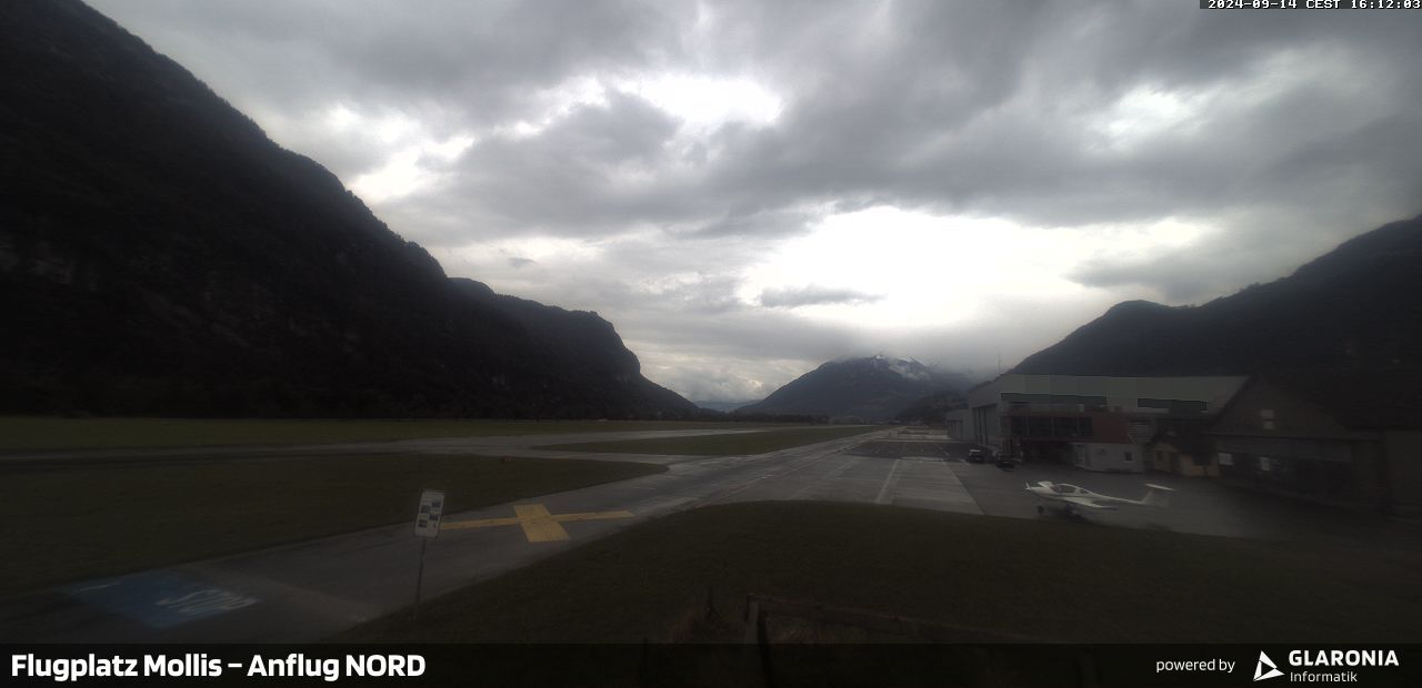 Glarus Nord › Norden: Mollis Airport