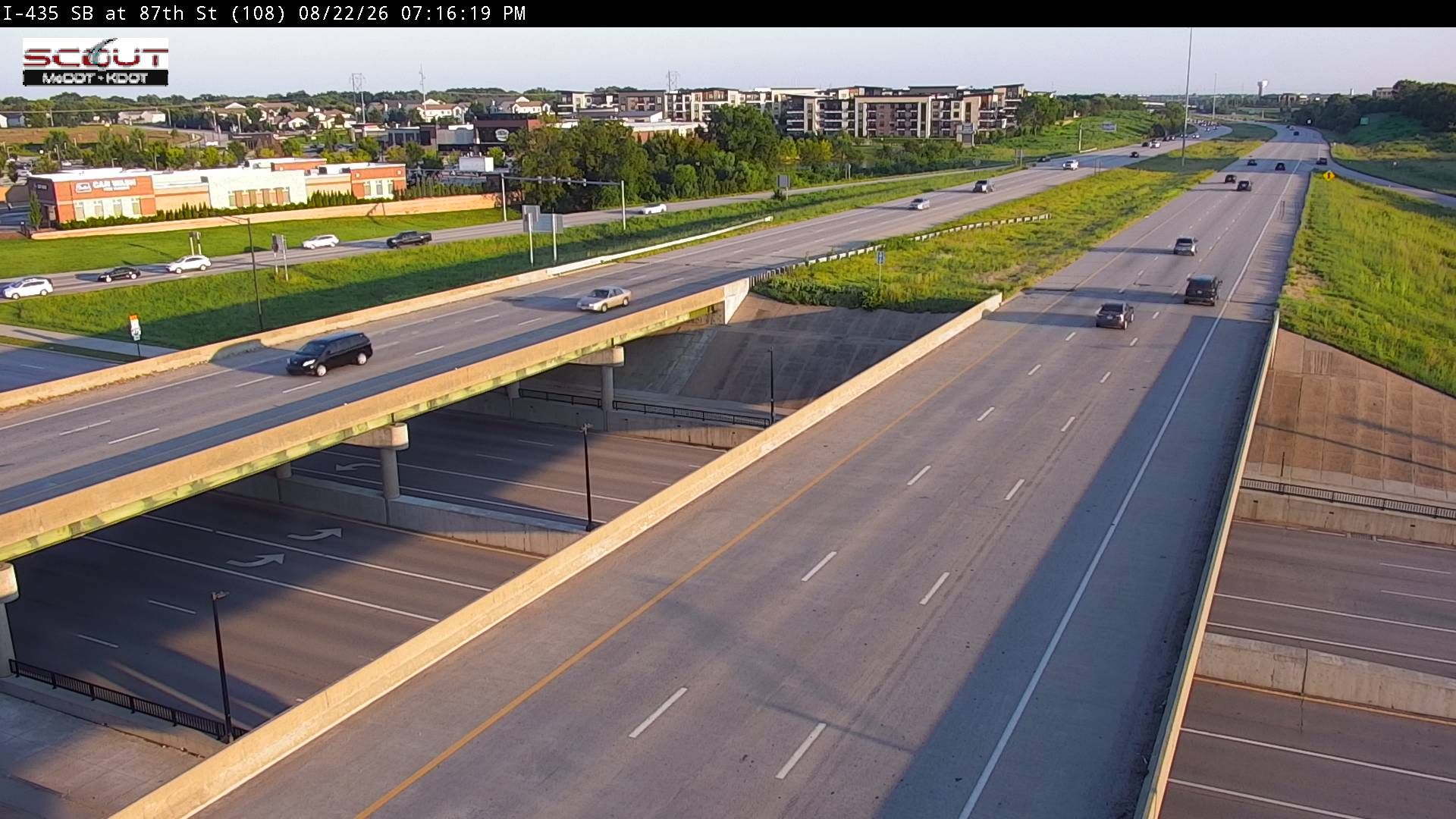 Traffic Cam Lenexa: I- S @ AT TH ST