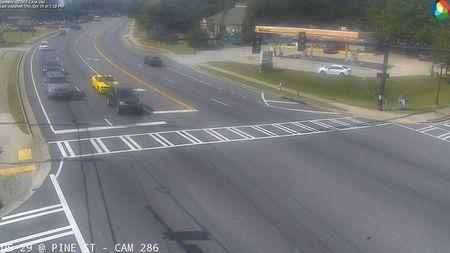 Traffic Cam Lilburn: GWIN-CAM-286--1