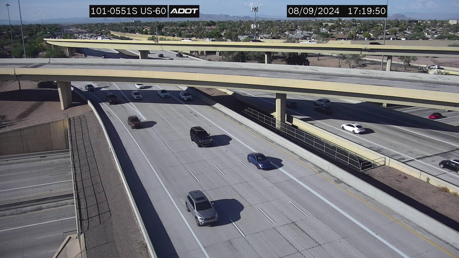 Traffic Cam Tempe › South: I-101 SB 55.10 @US-60